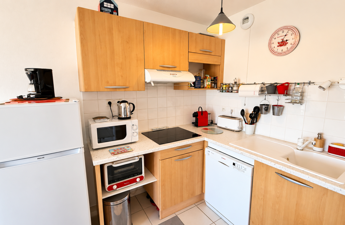 APPARTEMENT T2 VUE DEGAGEE - DERNIER ETAGE - PONTAILLAC PLAG — photo 5