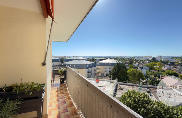 Vente Appartement 82 m2 - 3 chambres - Saint-André-les-Verge — photo 5