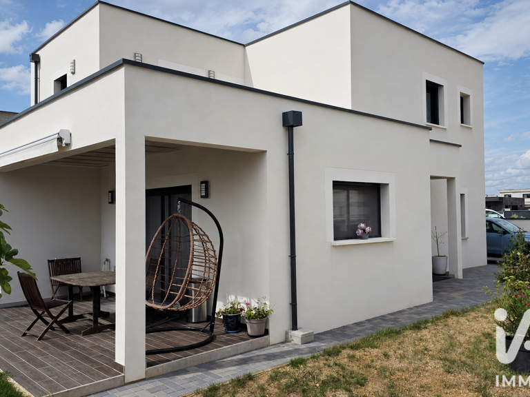 Vente Maison/villa 7 pièces — photo 1