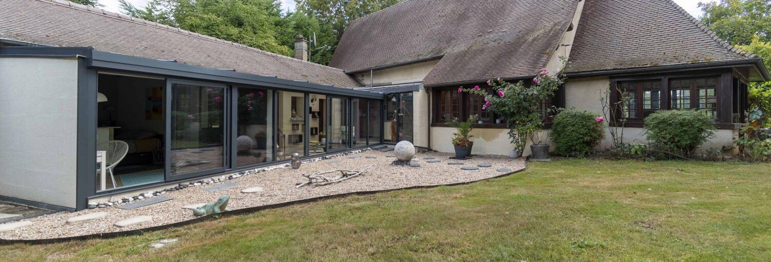 Maison 5 Pièces 235 m² à vendre à La Villeneuve-en-Chevrie (78270)