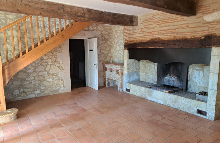 À 20 km d’Auch   Maison de caractère de 170 m2 sur 1 hectare au calme — photo 2