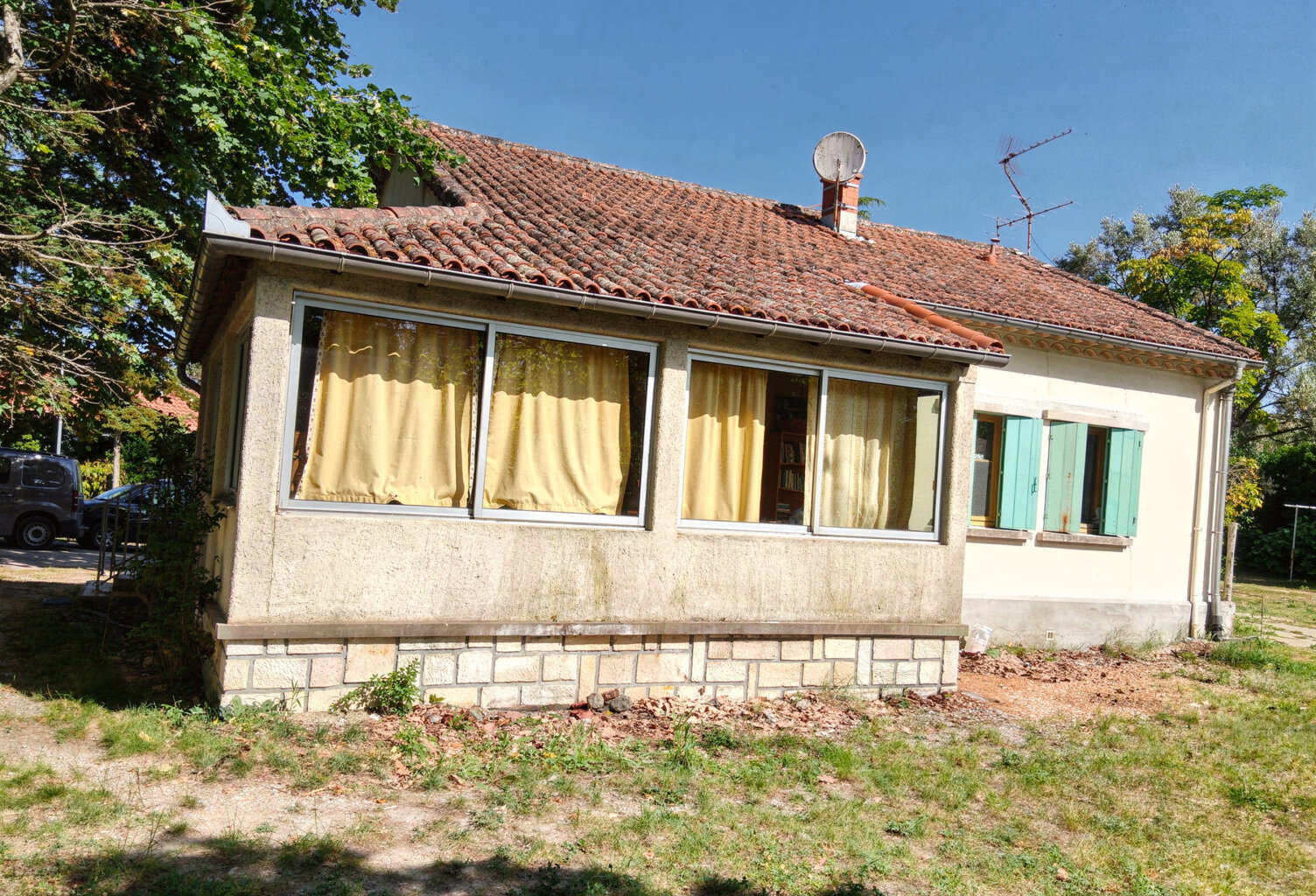 À VENDRE VILLA 100 m2 avec véranda SUR TERRAIN CONSTRUCTIBLE - SAUVE — photo 1