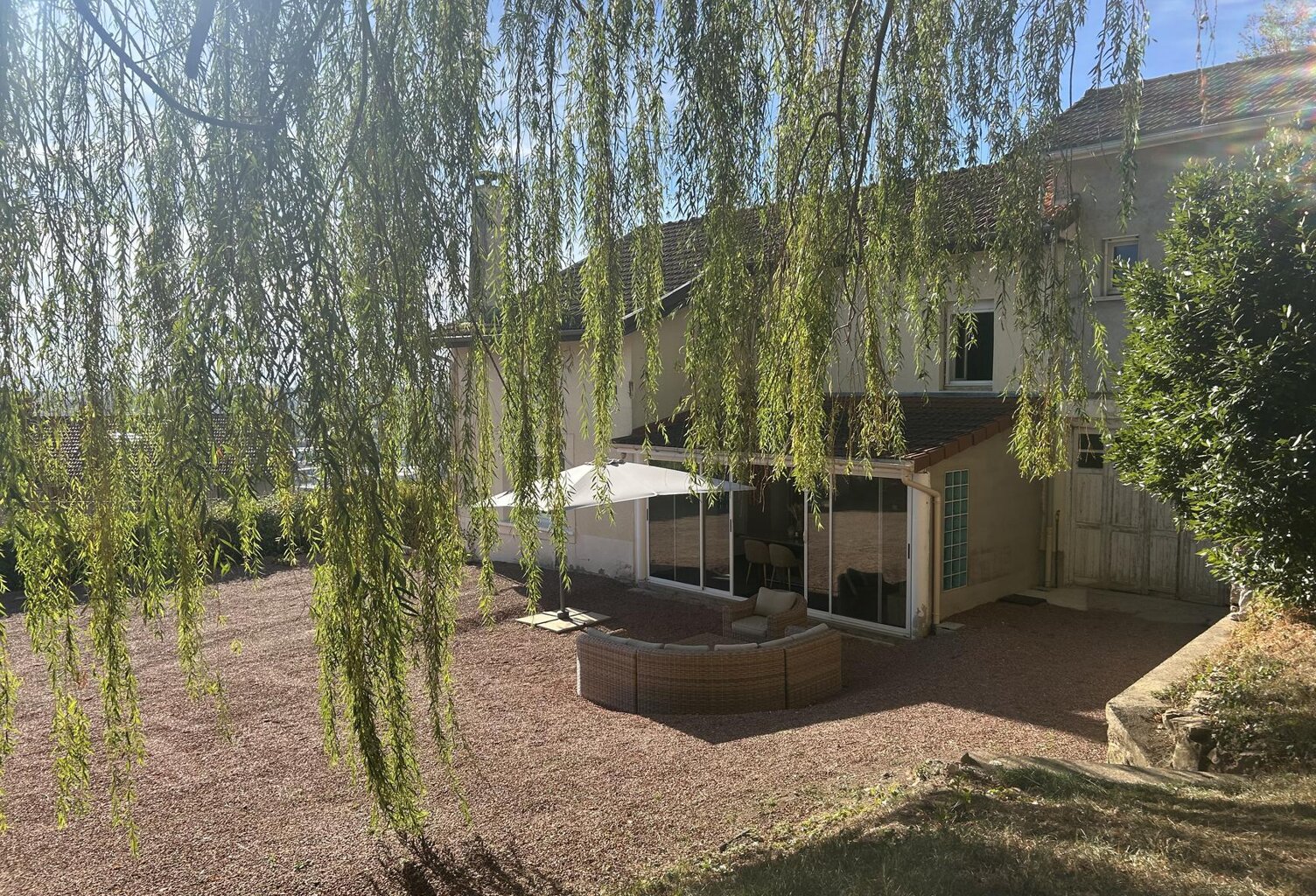 Vente maison 7 pièces 138 m² Thizy-les-Bourgs (69240) — photo 1