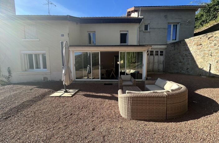 Vente maison 7 pièces 138 m² Thizy-les-Bourgs (69240) — photo 3