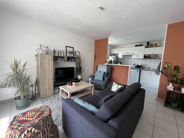 A LOUER LE MANS BOLLEE APPARTEMENT 2 CHAMBRES AVEC 2 BALCONS — photo 1