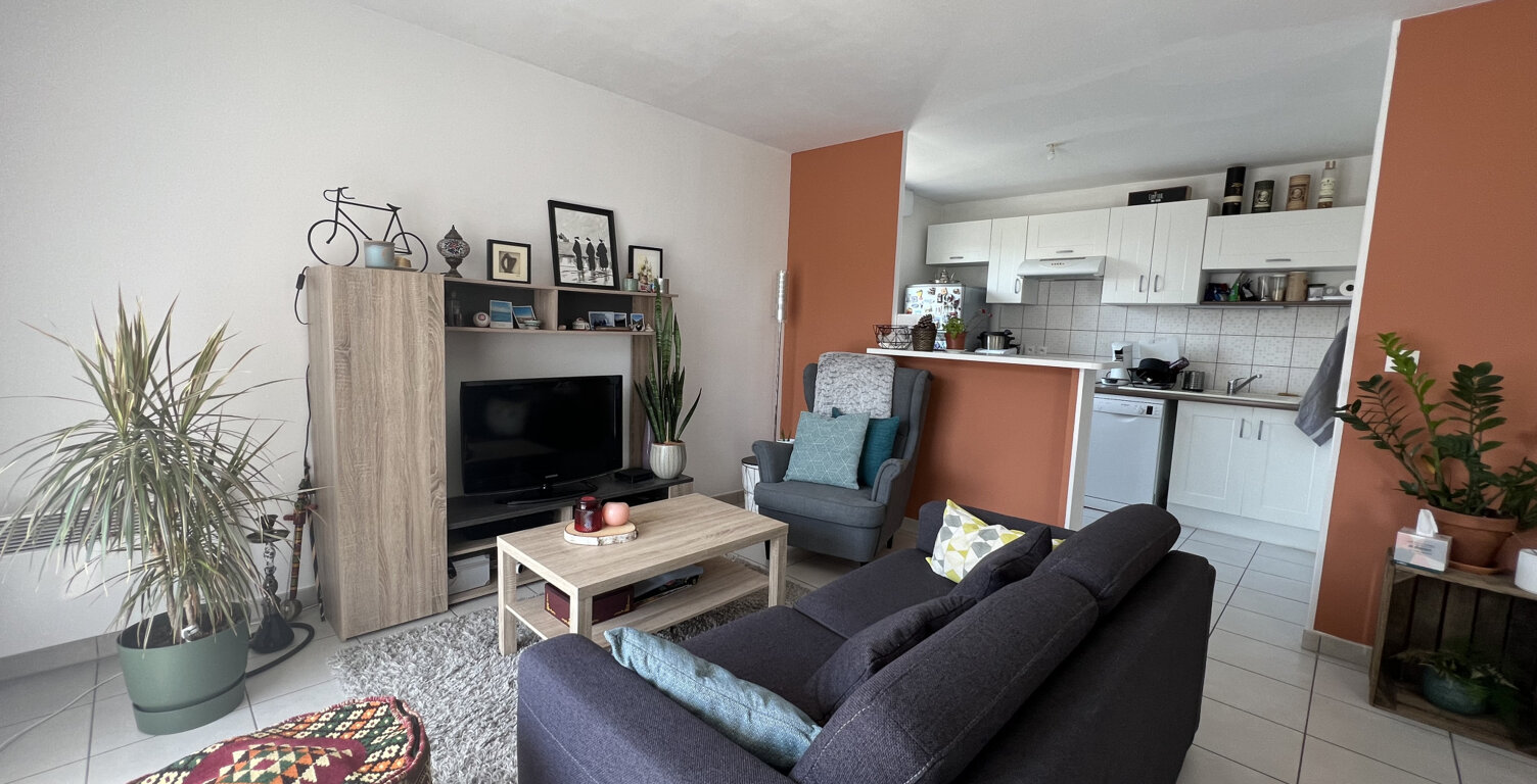 A LOUER LE MANS BOLLEE APPARTEMENT 2 CHAMBRES AVEC 2 BALCONS — photo 1