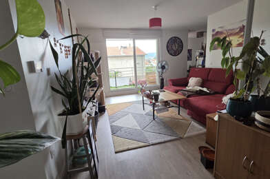 Appartement 3 pièces 854 €