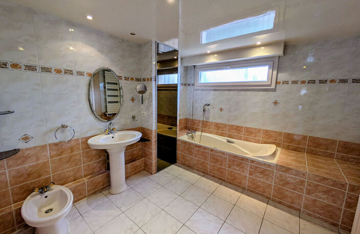 Appartement Evreux 5 pièce(s) 124 m2 — photo 3