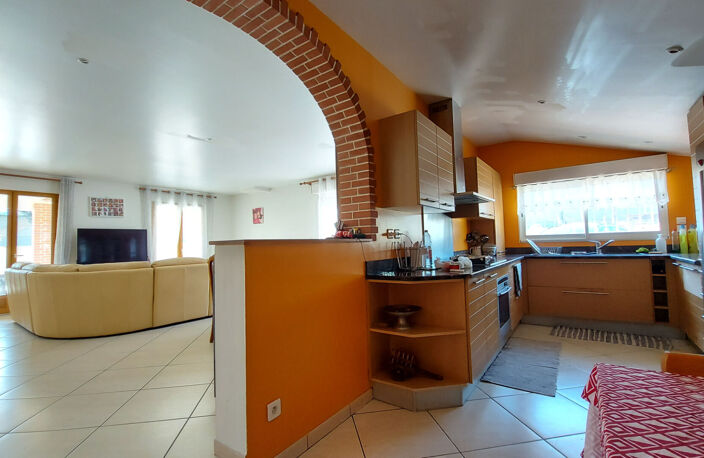 Blagnac - Odyssud - Maison 4 pièces 118 m² - Garage et piscine — photo 5
