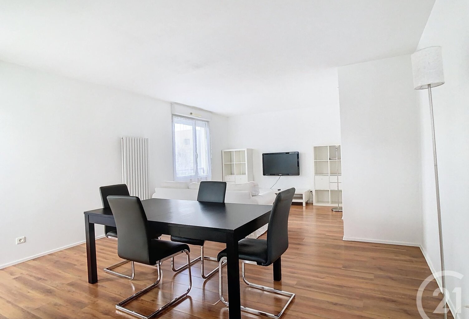 Location appartement 4 pièces 77 m² à Orly (94310) — photo 1
