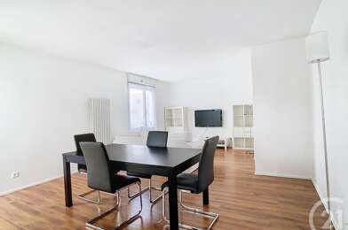 Appartement 4 pièces 1207 €