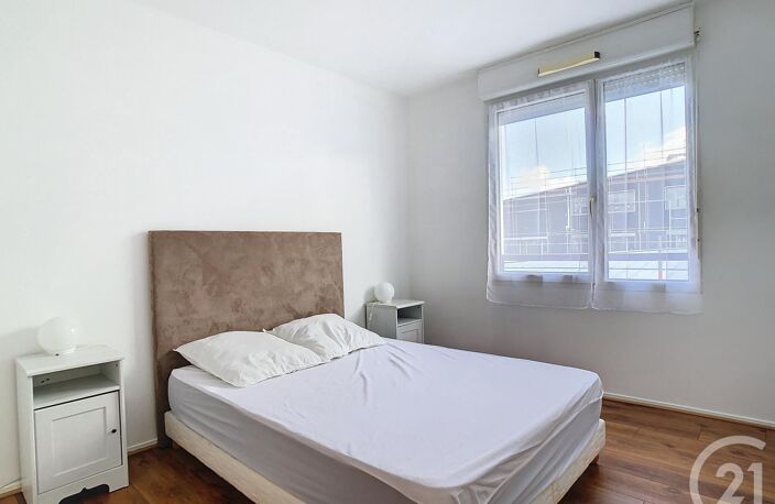 Location appartement 4 pièces 77 m² à Orly (94310) — photo 5
