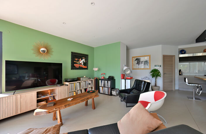 Maison contemporaine de plain-pied avec piscine et vue dégagée sur 3000m2 de parcelle — photo 5