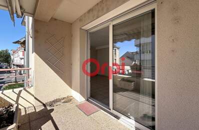 Appartement À Vendre — photo du bien