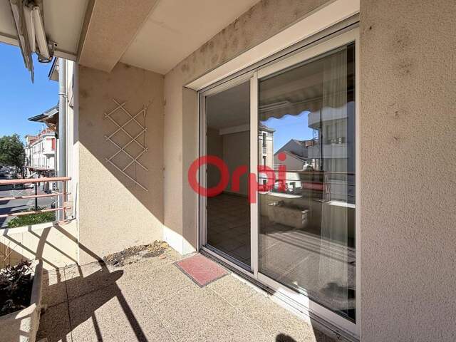 Appartement À Vendre — photo du bien