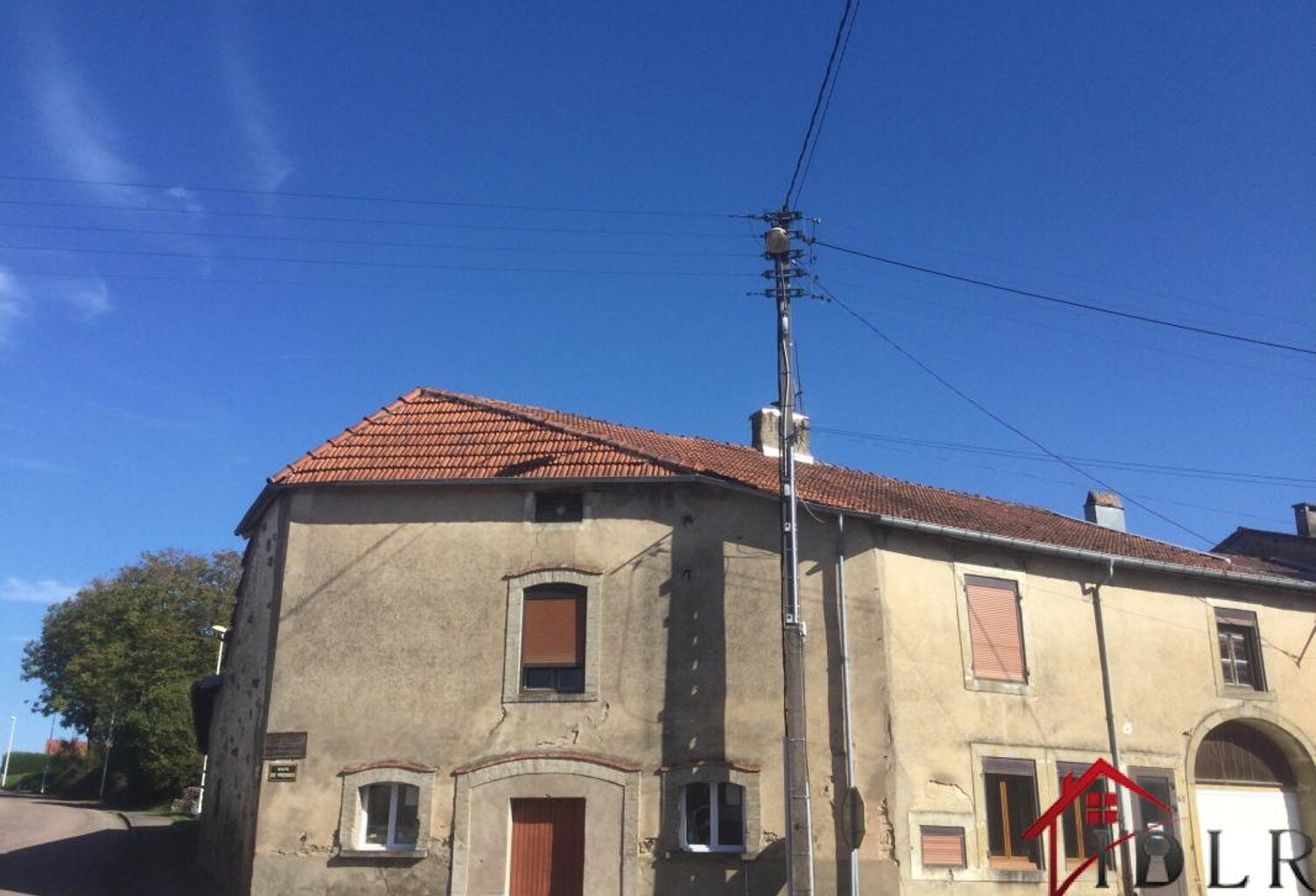 maison de village 77 m2 sur un terrain de 1670 ,m2 — photo 1