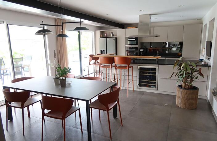 Maison d'architecte Moncey 7 pièce(s) 170 m2 — photo 5
