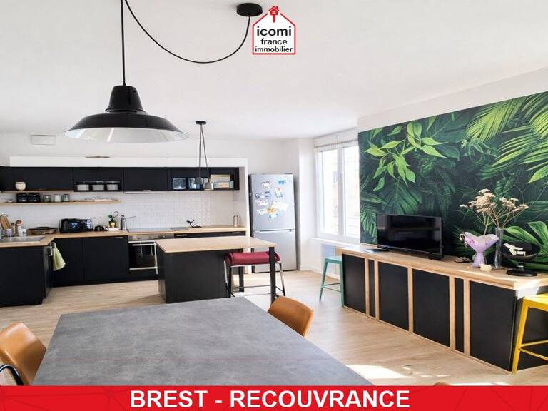 FINISTERE - Brest (29200) - A VENDRE - IMMEUBLE 320M² - ( APPARTEMENT DE 86M² - UN T2 DE 51 M² - UN LOCAL DE 180M² )  CENTRE VILLE - BIEN RARE - T2 A RENOVER — photo 1