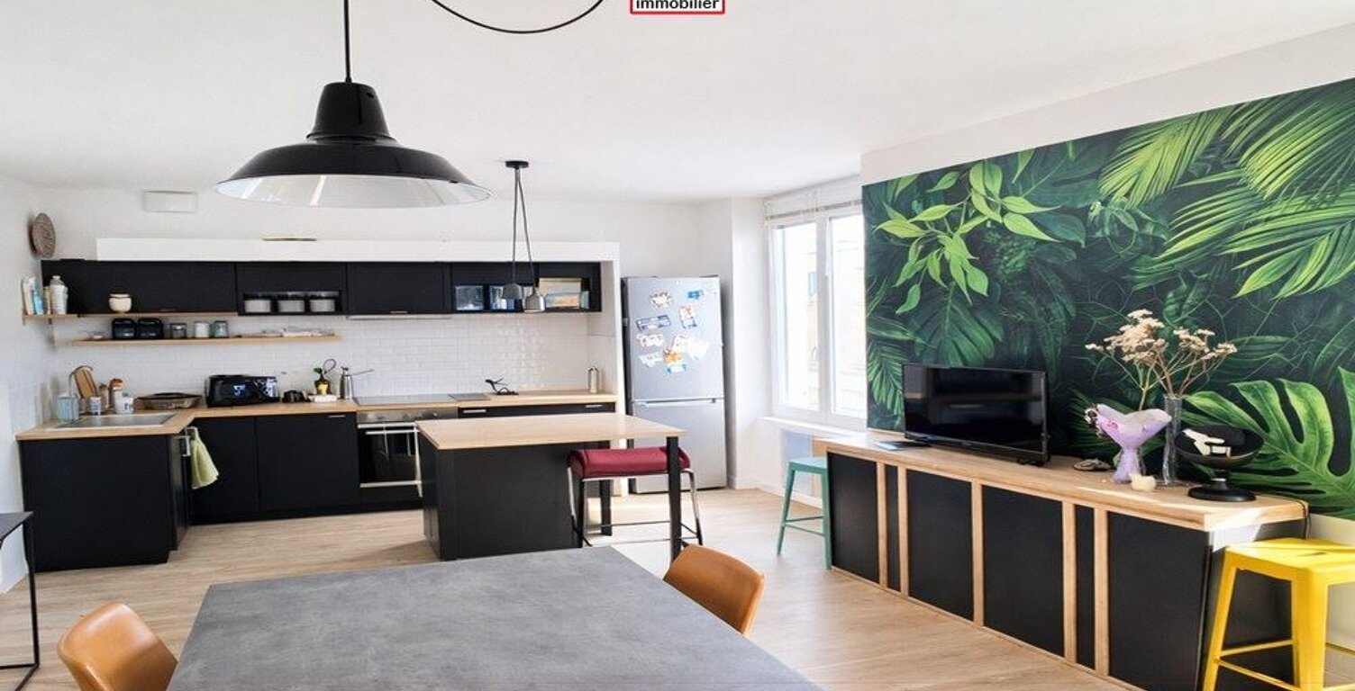 FINISTERE - Brest (29200) - A VENDRE - IMMEUBLE 320M² - ( APPARTEMENT DE 86M² - UN T2 DE 51 M² - UN LOCAL DE 180M² )  CENTRE VILLE - BIEN RARE - T2 A RENOVER — photo 1