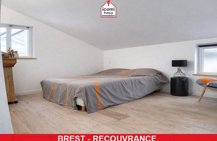 FINISTERE - Brest (29200) - A VENDRE - IMMEUBLE 320M² - ( APPARTEMENT DE 86M² - UN T2 DE 51 M² - UN LOCAL DE 180M² )  CENTRE VILLE - BIEN RARE - T2 A RENOVER — photo 4