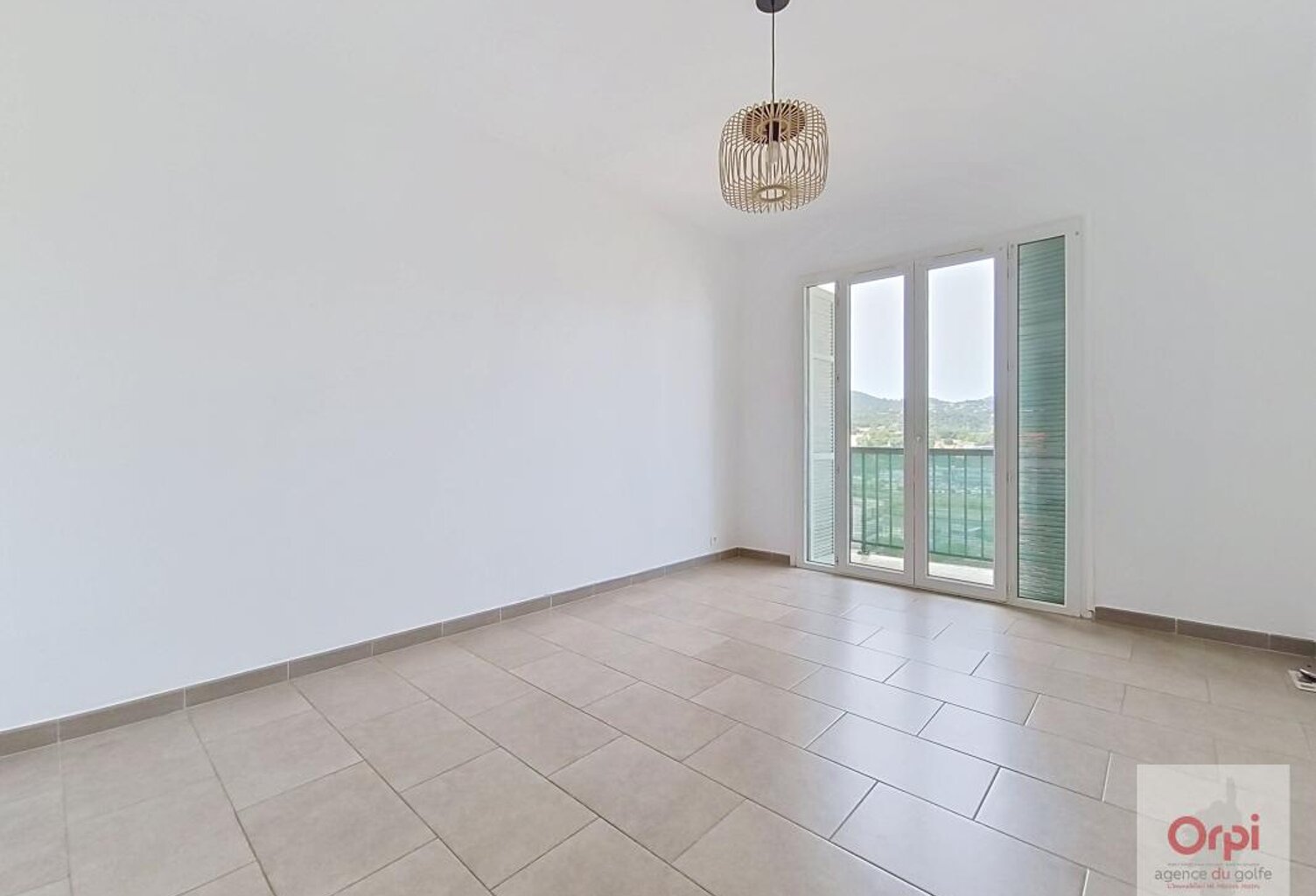APPARTEMENT T4 A LOUER — photo 1