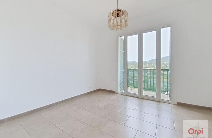 APPARTEMENT T4 A LOUER — photo 2