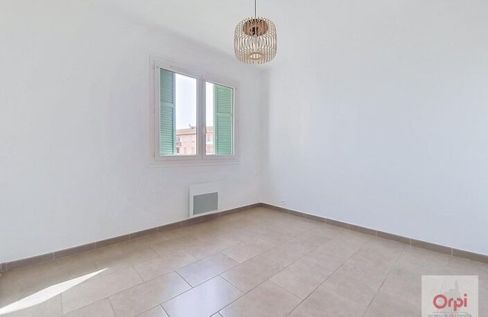 APPARTEMENT T4 A LOUER — photo 3