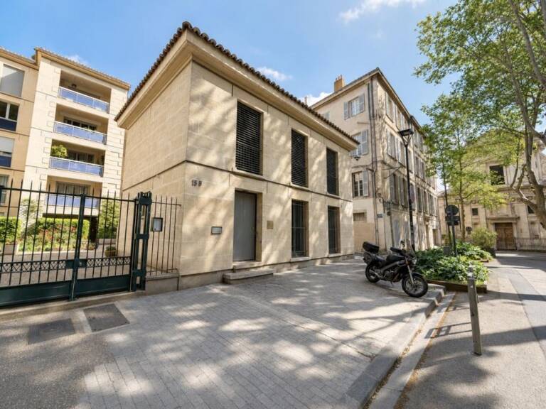 Ensemble de locaux à vendre Avignon Intra-Muros 103,56 m² — photo 1