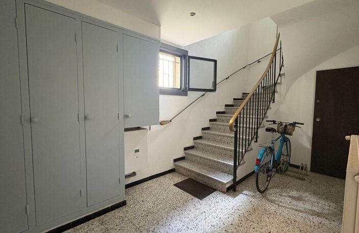 Ensemble de locaux à vendre Avignon Intra-Muros 103,56 m² — photo 2