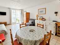 Appartement T2 rez-de-chaussée à vendre - 1 chambre - jardinet - Saint-Martin intra Muros - copropriété avec piscine — photo 2