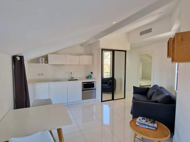 2 PIECES MEUBLE - 9 AV SADI CARNOT 06230 VILLEFRANCHE SUR MER — photo du bien