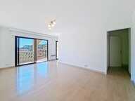 STUDIO DERNIER ETAGE VUE DEGAGEE - LE CANNET MOULIERES — photo 2