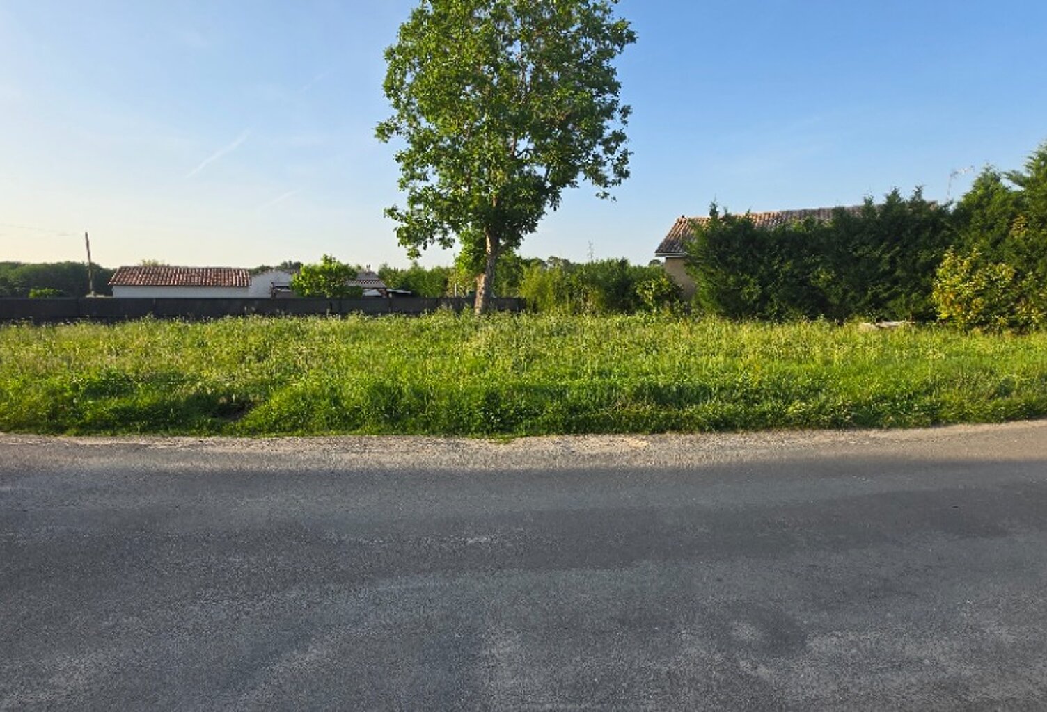 Terrain à bâtir à Peujard (33240) — photo 1