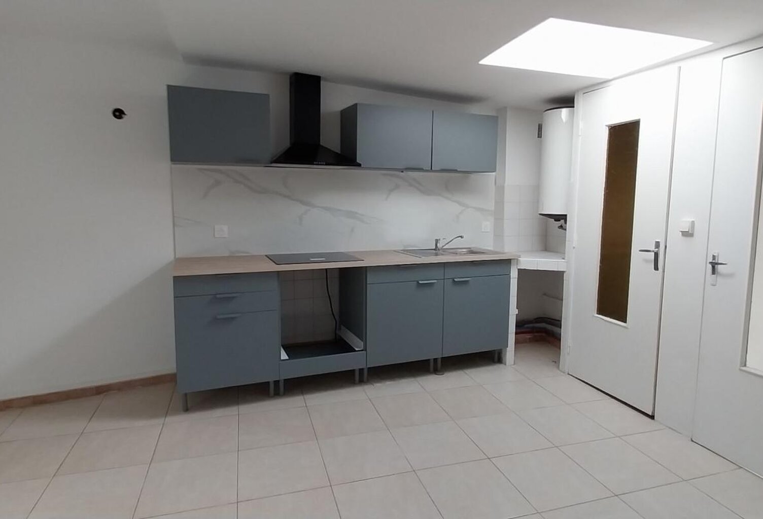 SERIGNAN - Appartement À Louer — photo 1