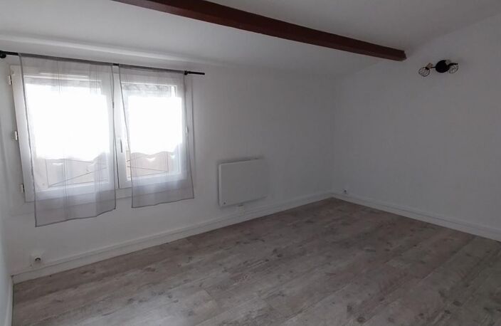 SERIGNAN - Appartement À Louer — photo 4