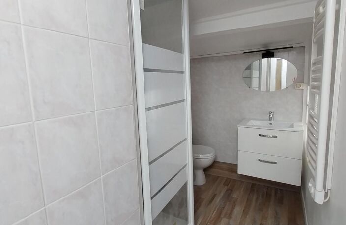 SERIGNAN - Appartement À Louer — photo 5