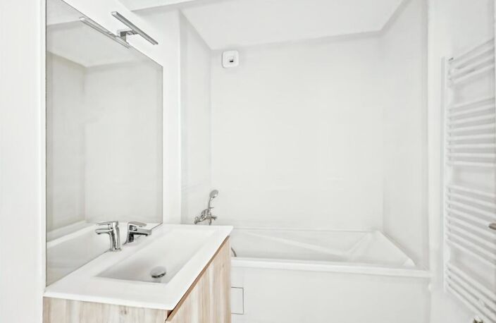 Appartement T4 / traversant / place de parking et garage dans une résidence neuve — photo 2