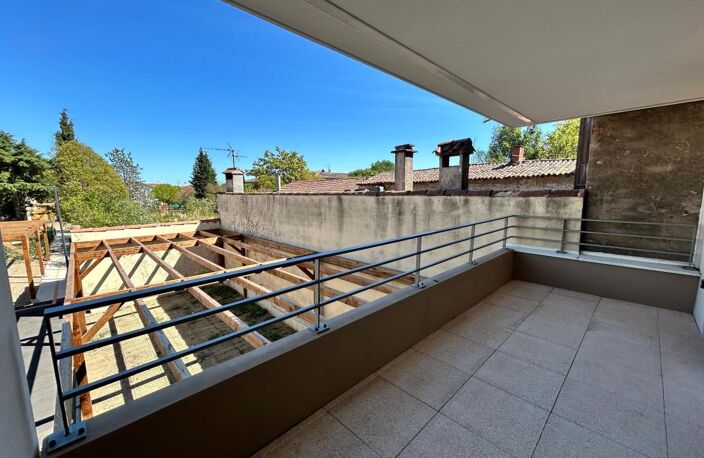 Appartement T4 / traversant / place de parking et garage dans une résidence neuve — photo 3