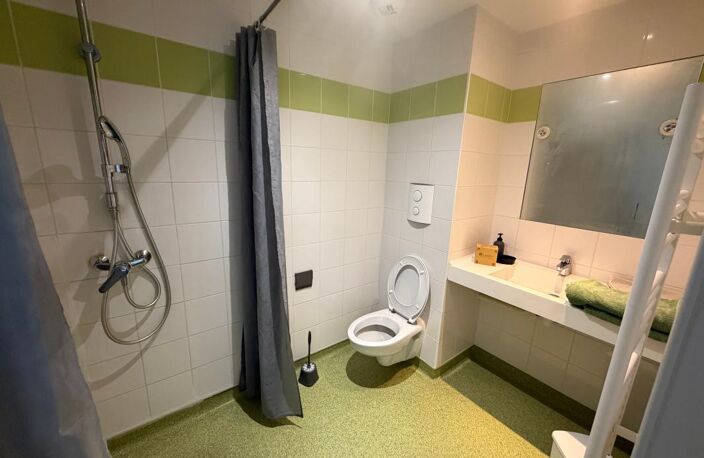 Appartement À Vendre — photo 2