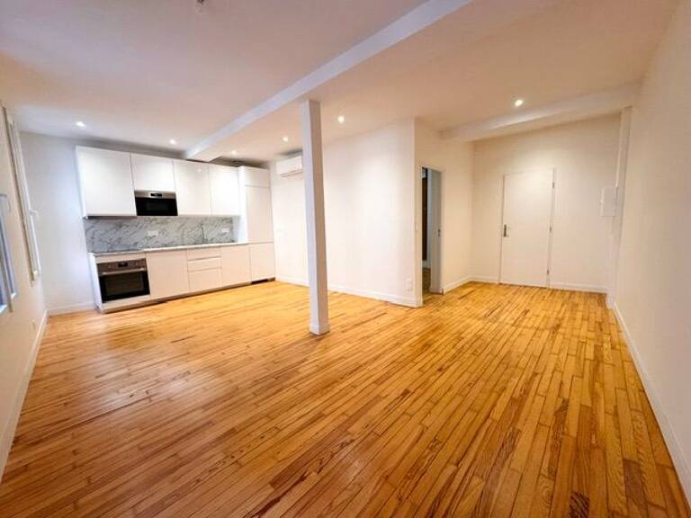 Appartement T2 entièrement rénové St Sernin — photo 1