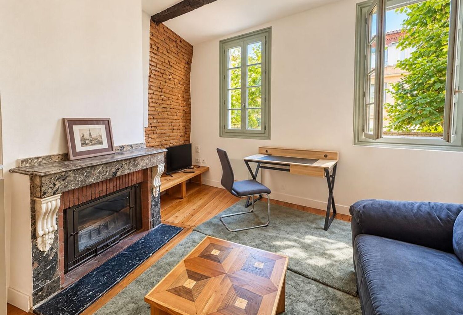 Toulouse cœur Saint Etienne Superbe T2 au premier étage dans une copropriété en parfait état — photo 1