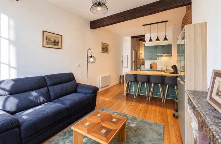 Toulouse cœur Saint Etienne Superbe T2 au premier étage dans une copropriété en parfait état — photo 2