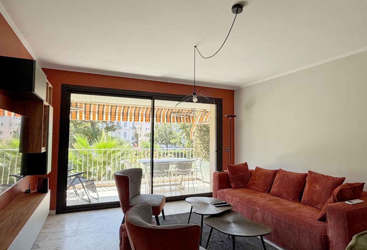Cannes bas Montfleury — 68 m², 2 terrasses, garage — photo 1