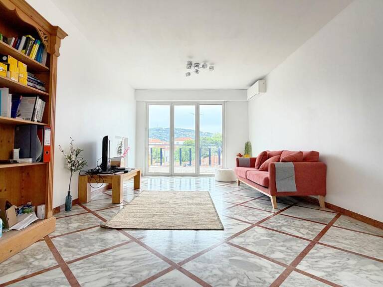 Cannes Petit Juas — 85 m², 3 chambres, terrasse — photo 1