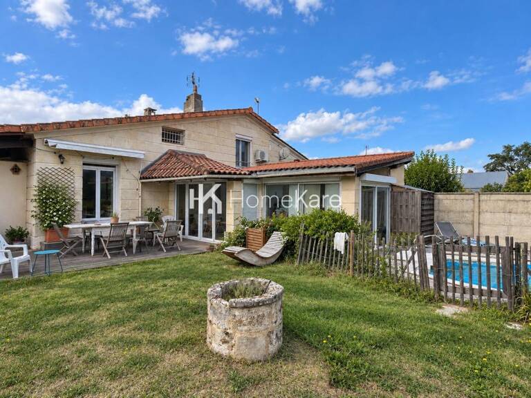 MAISON DE CARACTÈRE AVEC PISCINE — photo 1