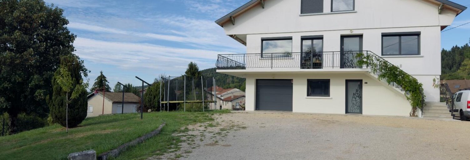 Maison 5 Pièces 156 m² à vendre à Condamine (01430)
