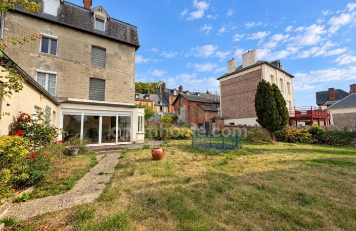 LISIEUX – Maison de caractère, 7 chambres, jardin et vue dégagée, proche centre ville — photo 4
