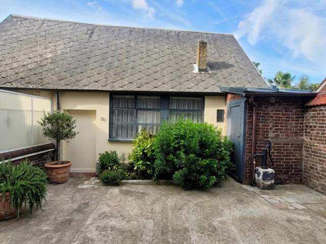 BEAUVAIS – Maison de caractère en briques avec jardin et 30 m² aménageables — photo du bien