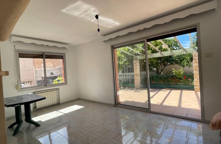 Maison à vendre 5 pièces LA CIOTAT A 5 MINUTES A PIED DE LA PAGE — photo 3