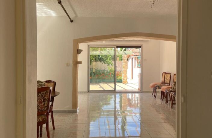 Maison à vendre 5 pièces LA CIOTAT A 5 MINUTES A PIED DE LA PAGE — photo 4